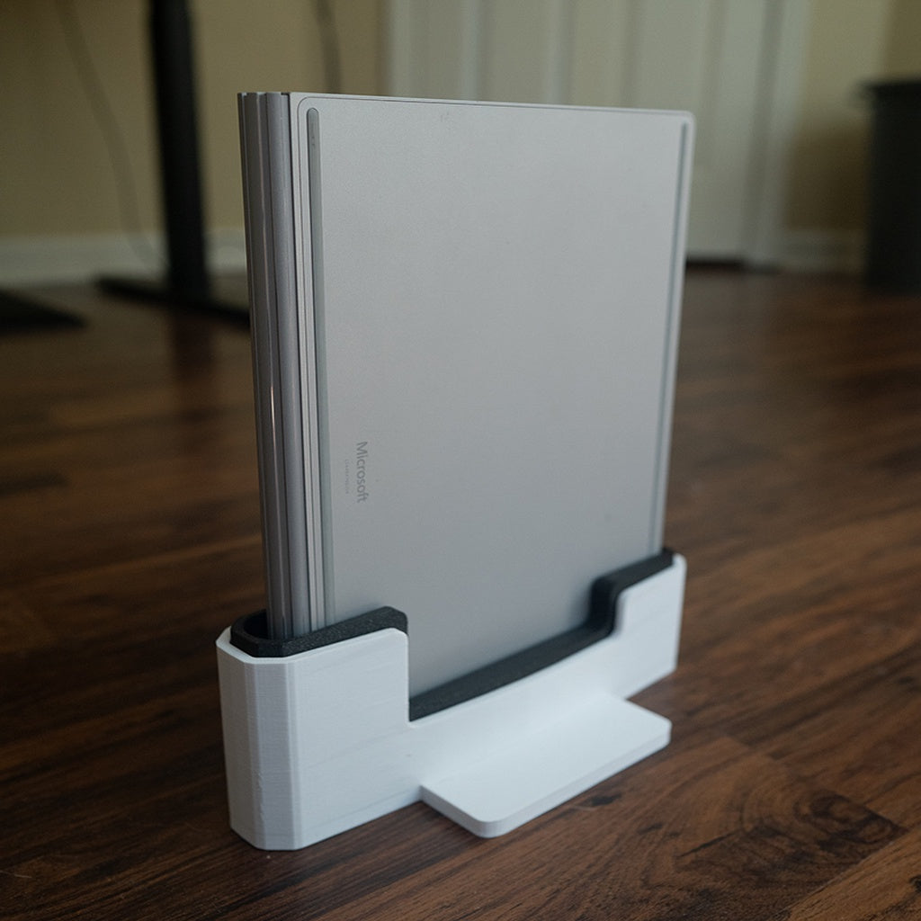 Przenośny stojak na Surface Book z możliwością personalizacji