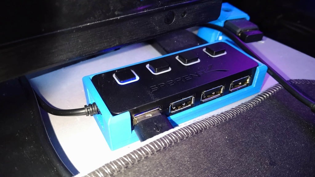 Uchwyt koncentratora USB Sabrent zaprojektowany w Fusion 360