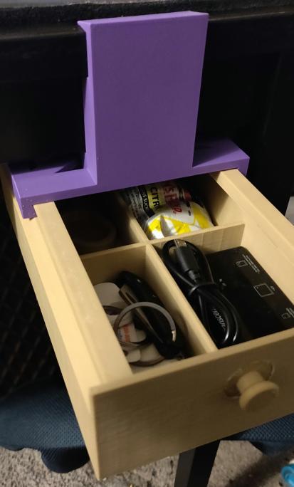 Uchwyt szuflady pod biurkiem do IKEA TARENDO