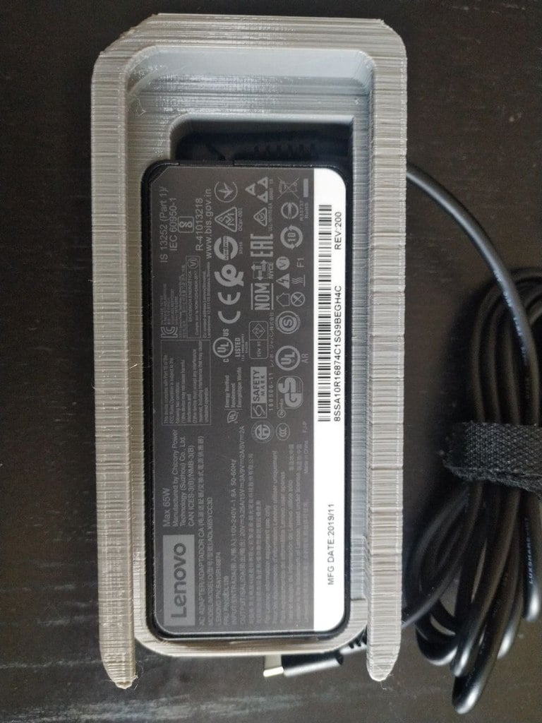 Kompletne pudełko na hub podróżny Lenovo USB-C i blok zasilania 65 W