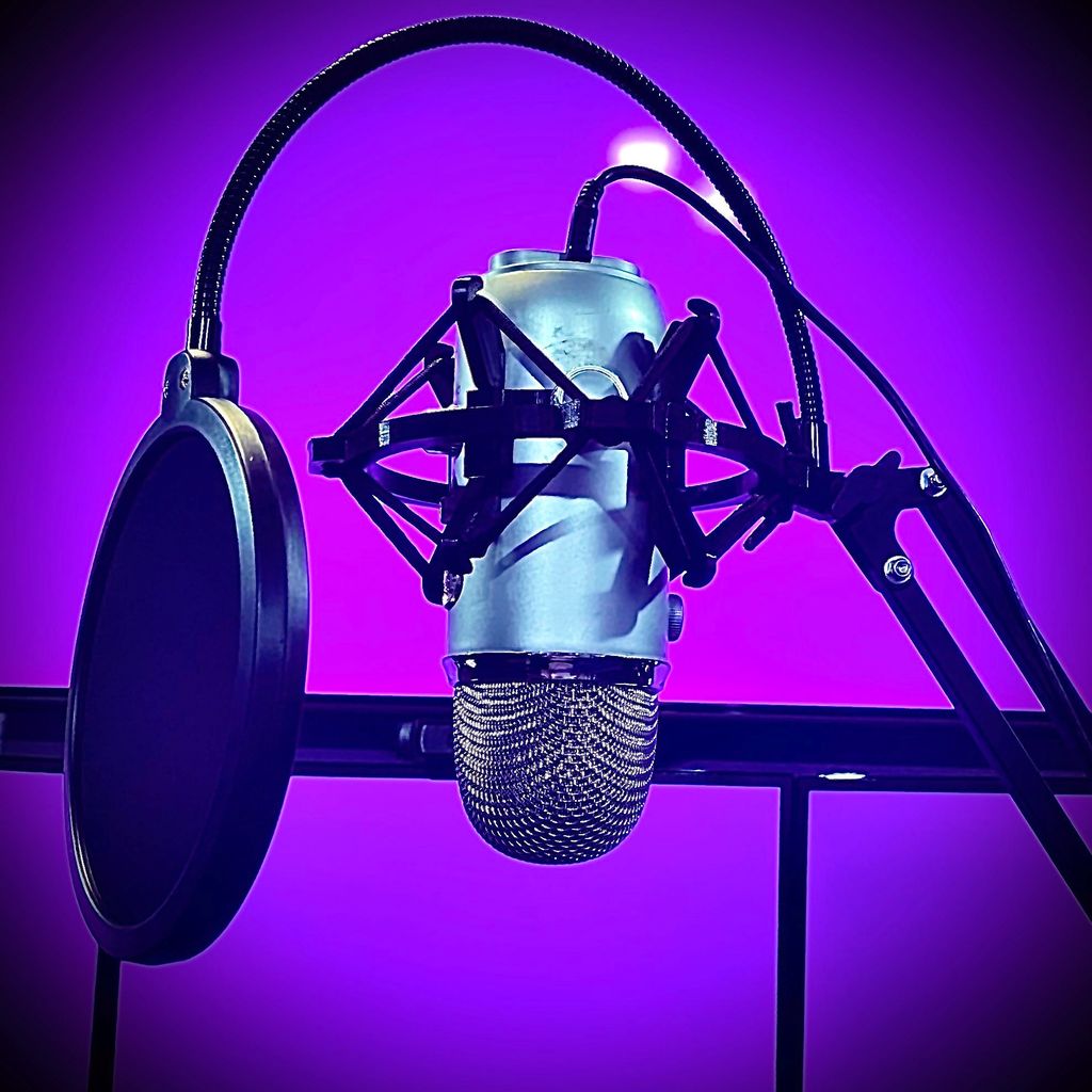 Powiększona wersja uchwytu Blue Yeti Microphone Shock Mount na Bungee