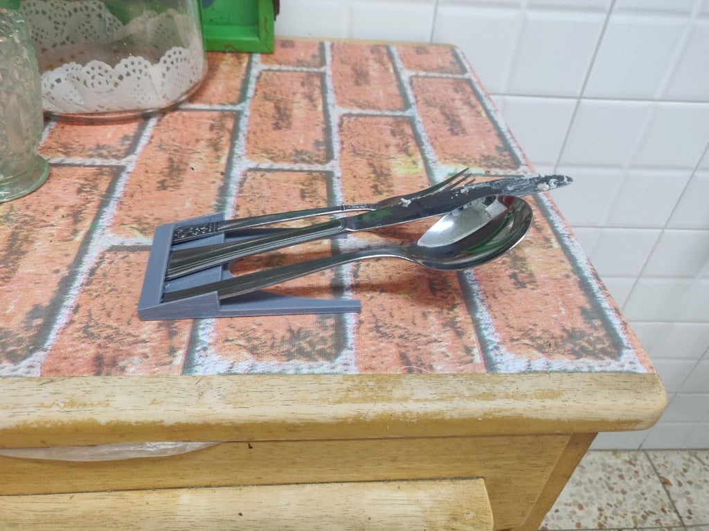 Nóż, łyżka i widelec do kuchni