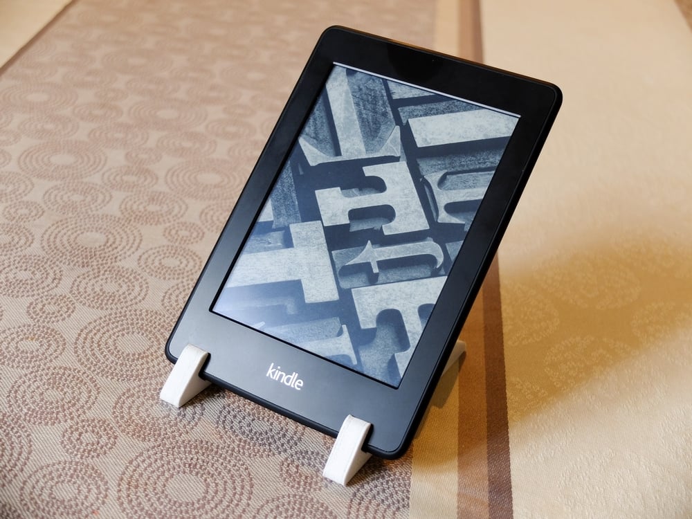 Podstawka na Kindle, smartfon i tablet z możliwością regulacji kąta i grubości